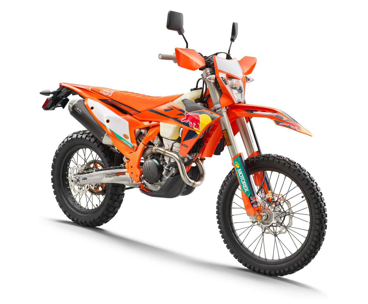 621506_MY25_KTM_350 EXC-F CHAMPION EDITION US_front right_CHAMPION EDITION