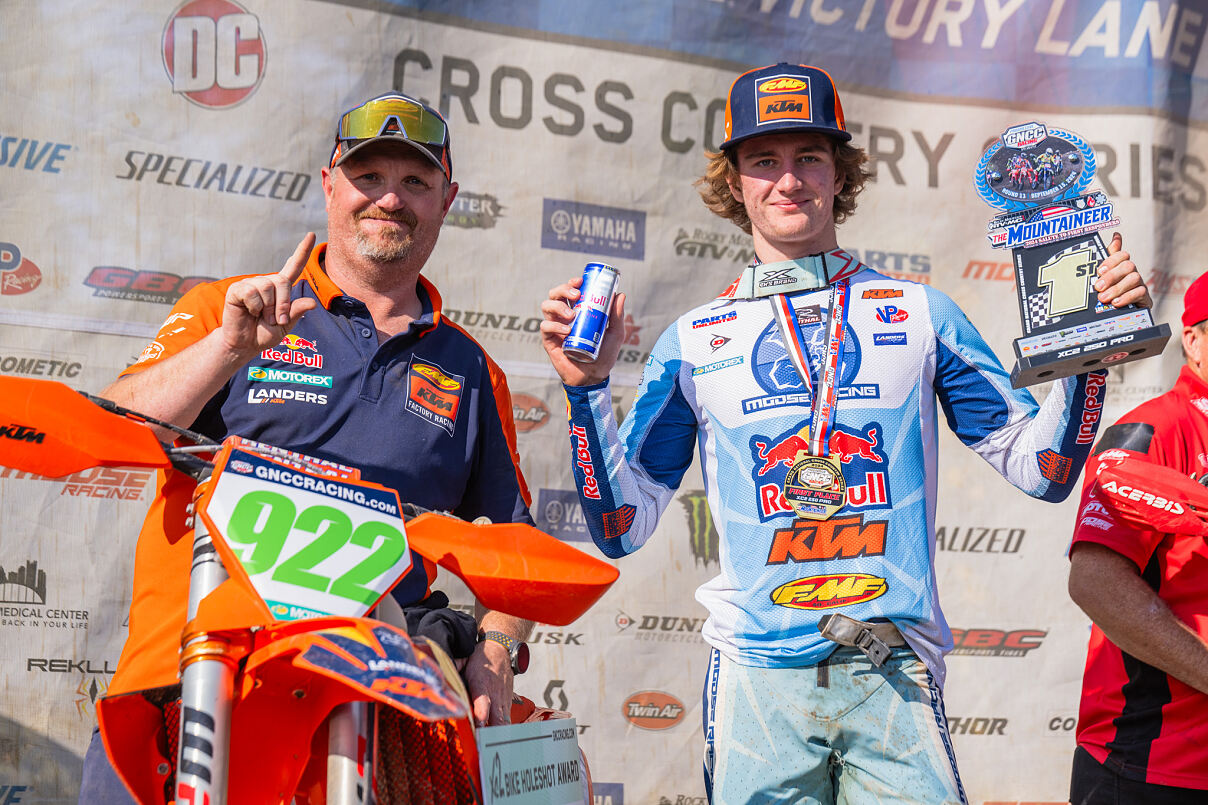 GRANT DAVIS PODIUM