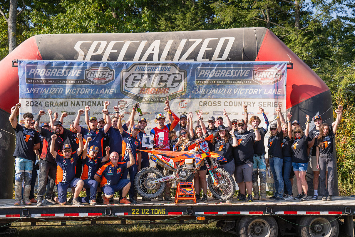 JOHNNY GIRROIR PODIUM 03