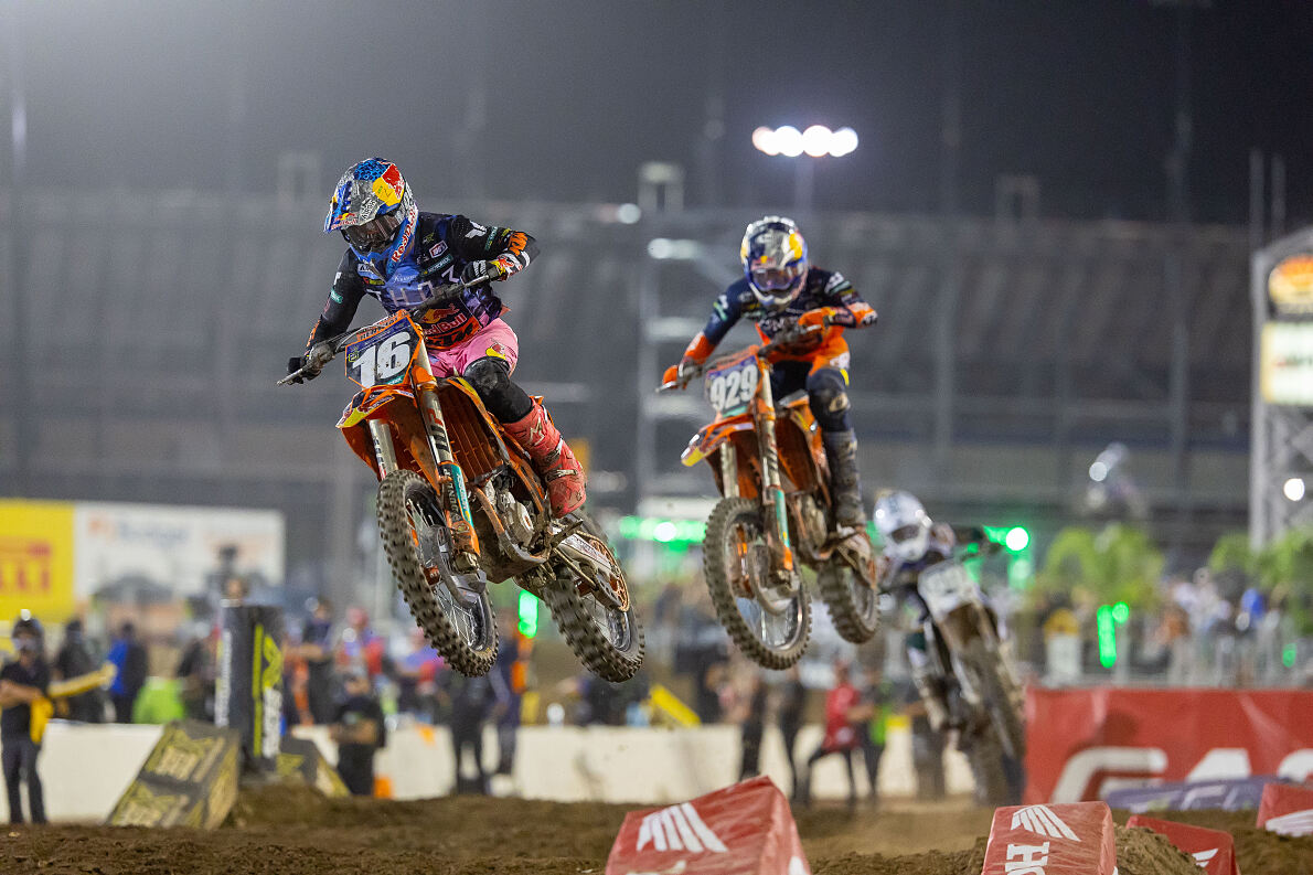 TOM VIALLE AND JULIEN BEAUMER - RED BULL KTM FACTORY RACING - LAS VEGAS