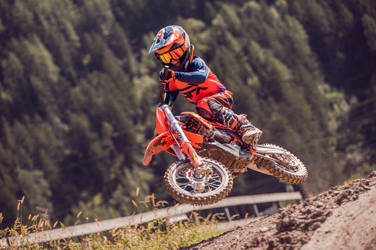 637667_MY25 KTM SX-E 5_ACTION_SX-E 5_01_ACTION IMAGES