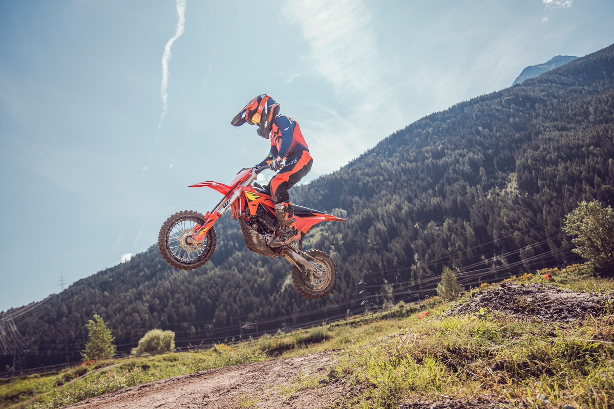 MY25 KTM SX-E 5
