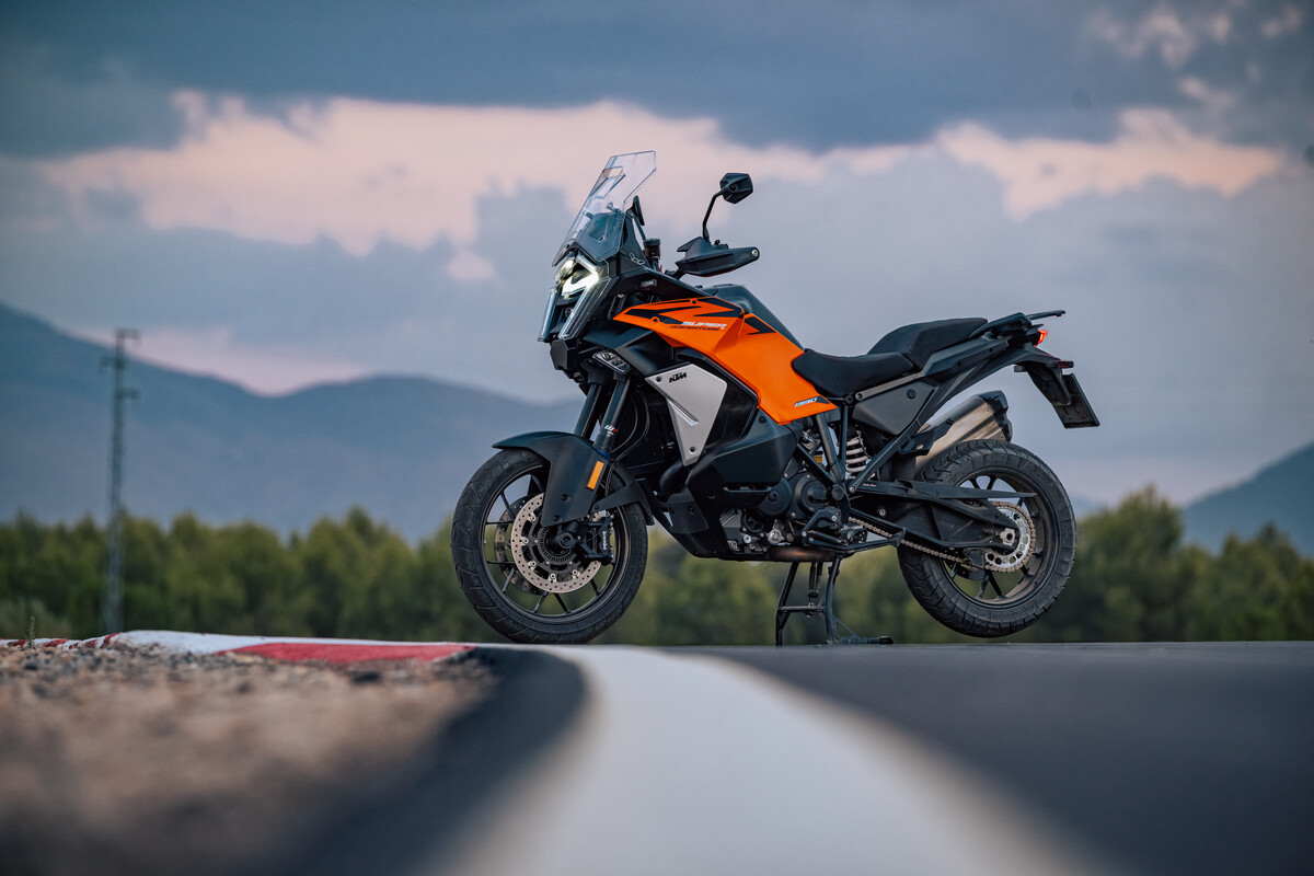 2025 KTM SUPER ADVENTURE S EVO