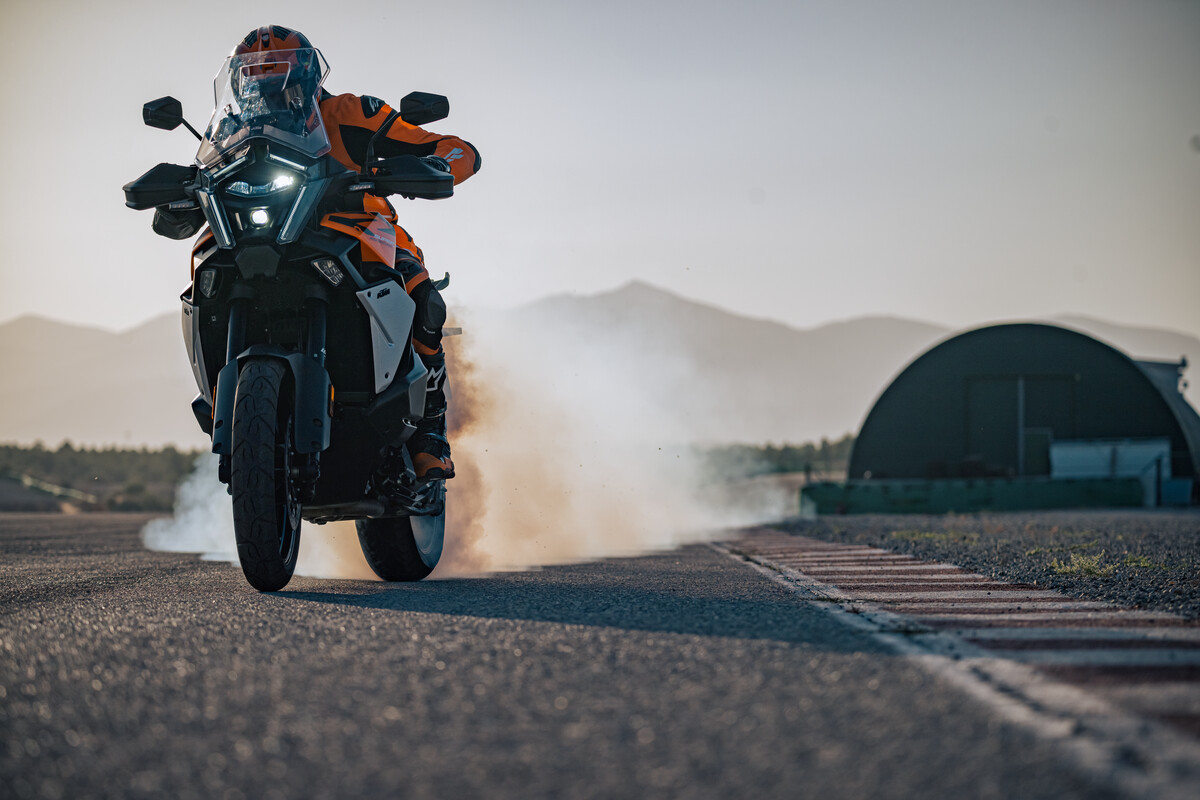 2025 KTM SUPER ADVENTURE S EVO