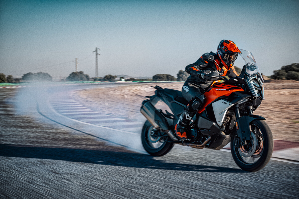 2025 KTM SUPER ADVENTURE S EVO