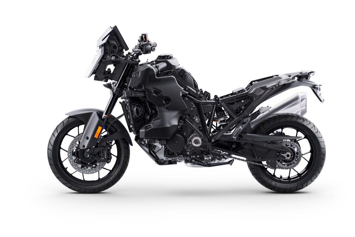 2025 KTM 1390 SUPER ADVENTURE S