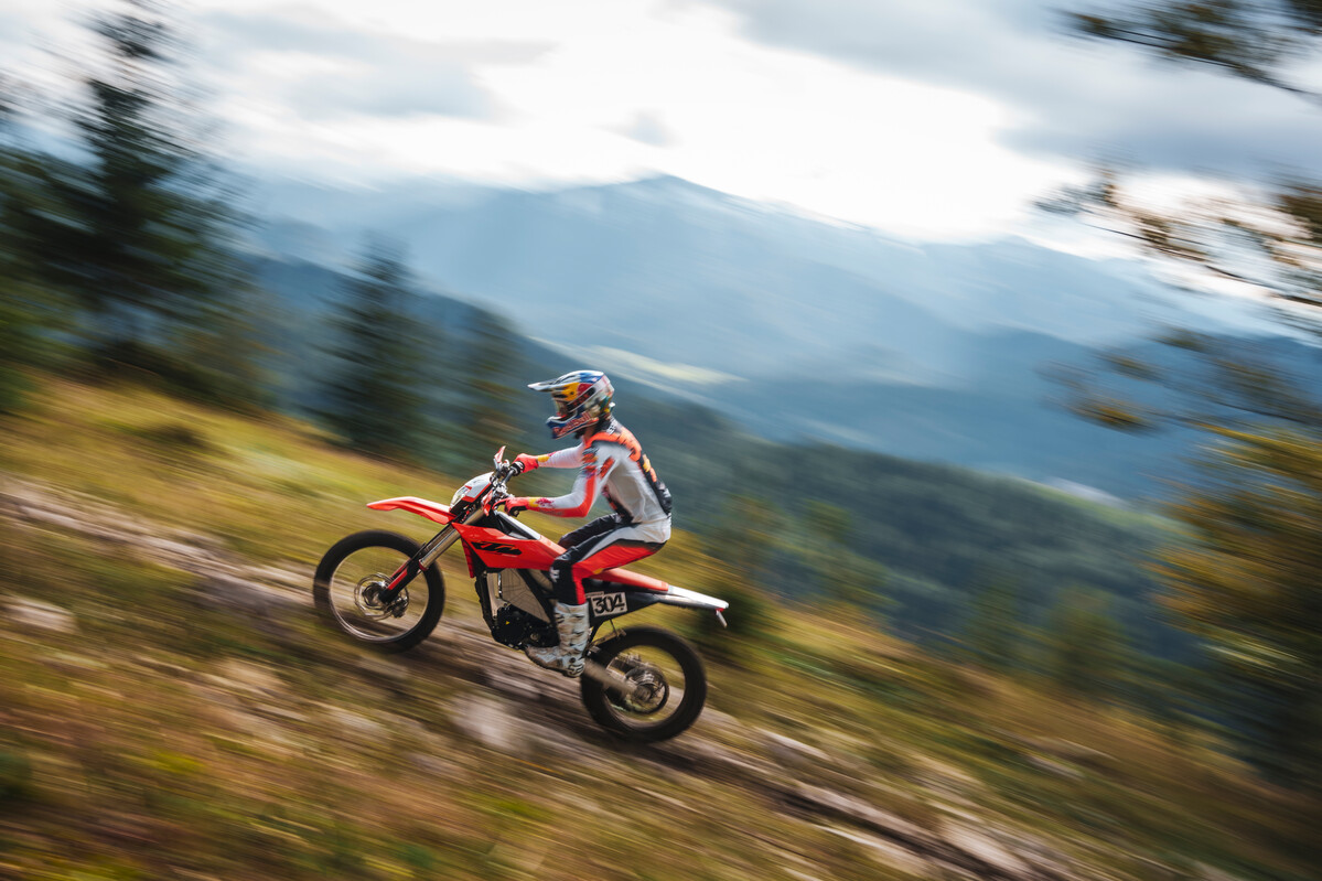 635902_2025 KTM FREERIDE E_ Action_ACTION