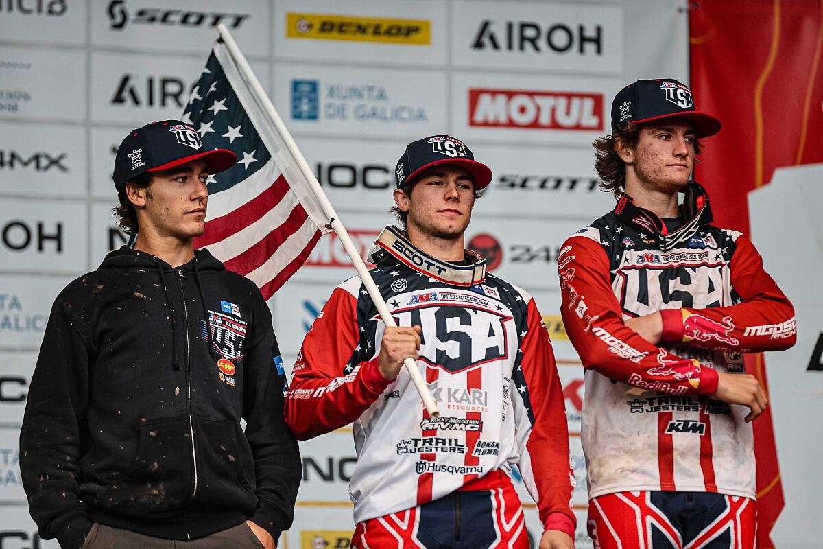 JWT TEAM PODIUM - ISDE 2024