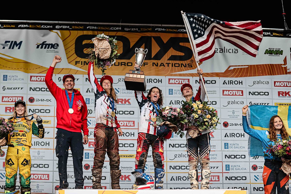 WWT TEAM PODIUM - ISDE 2024