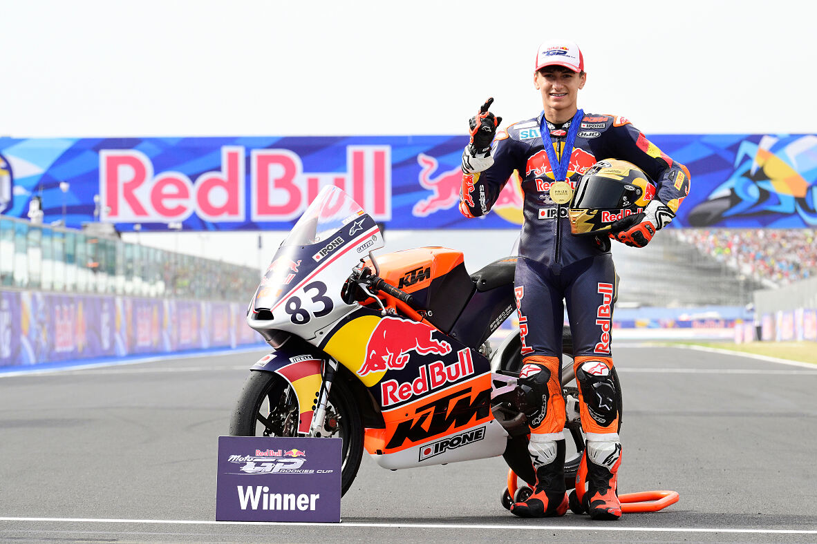 Alvaro Carpe 2025 Red Bull KTM Ajo Moto3