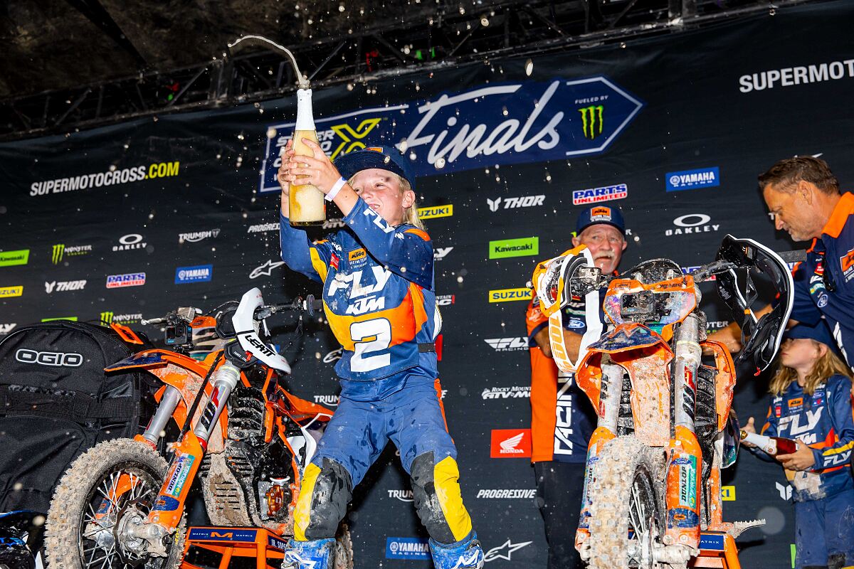 KTM JUNIOR SUPERCROSS 06