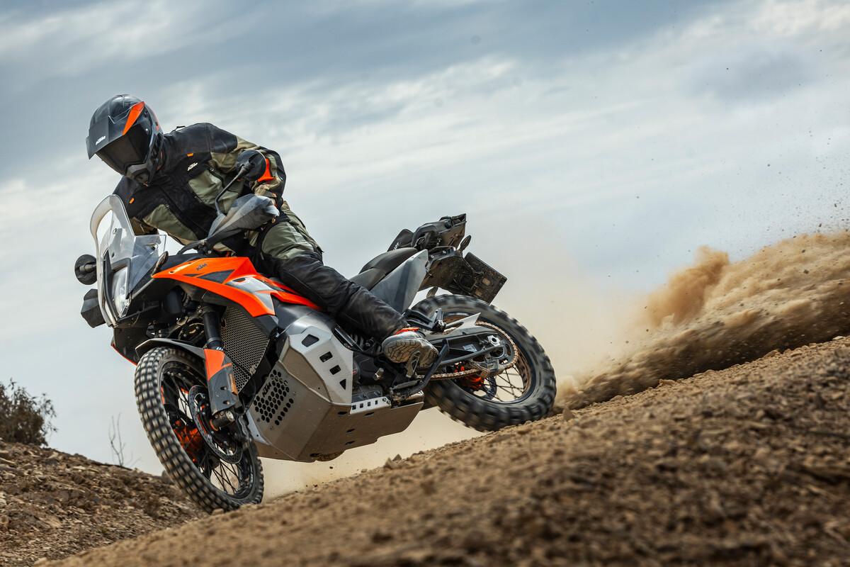 2025 KTM 790 ADVENTURE