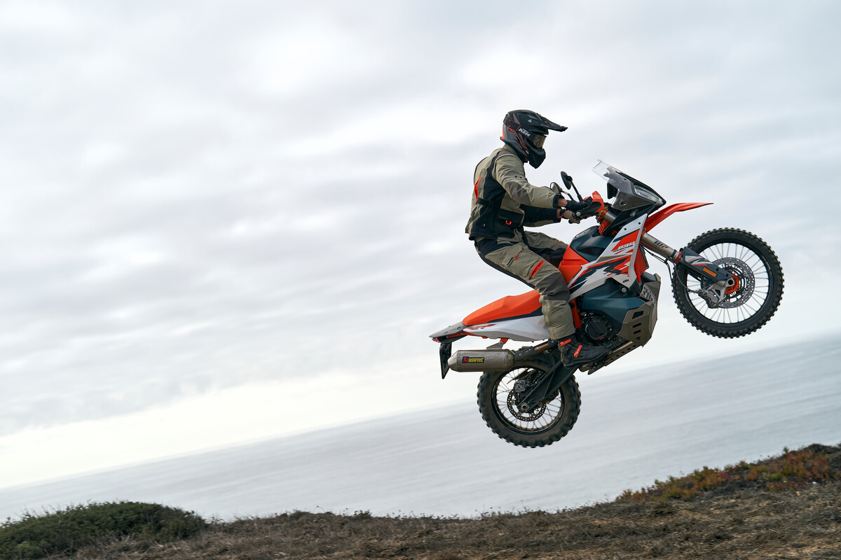 2025 KTM 890 ADVENTURE R