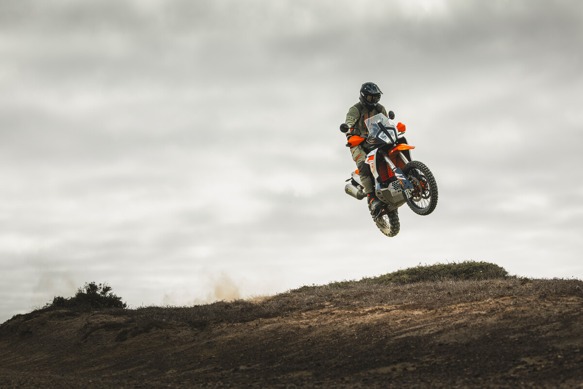 2025 KTM 890 ADVENTURE R