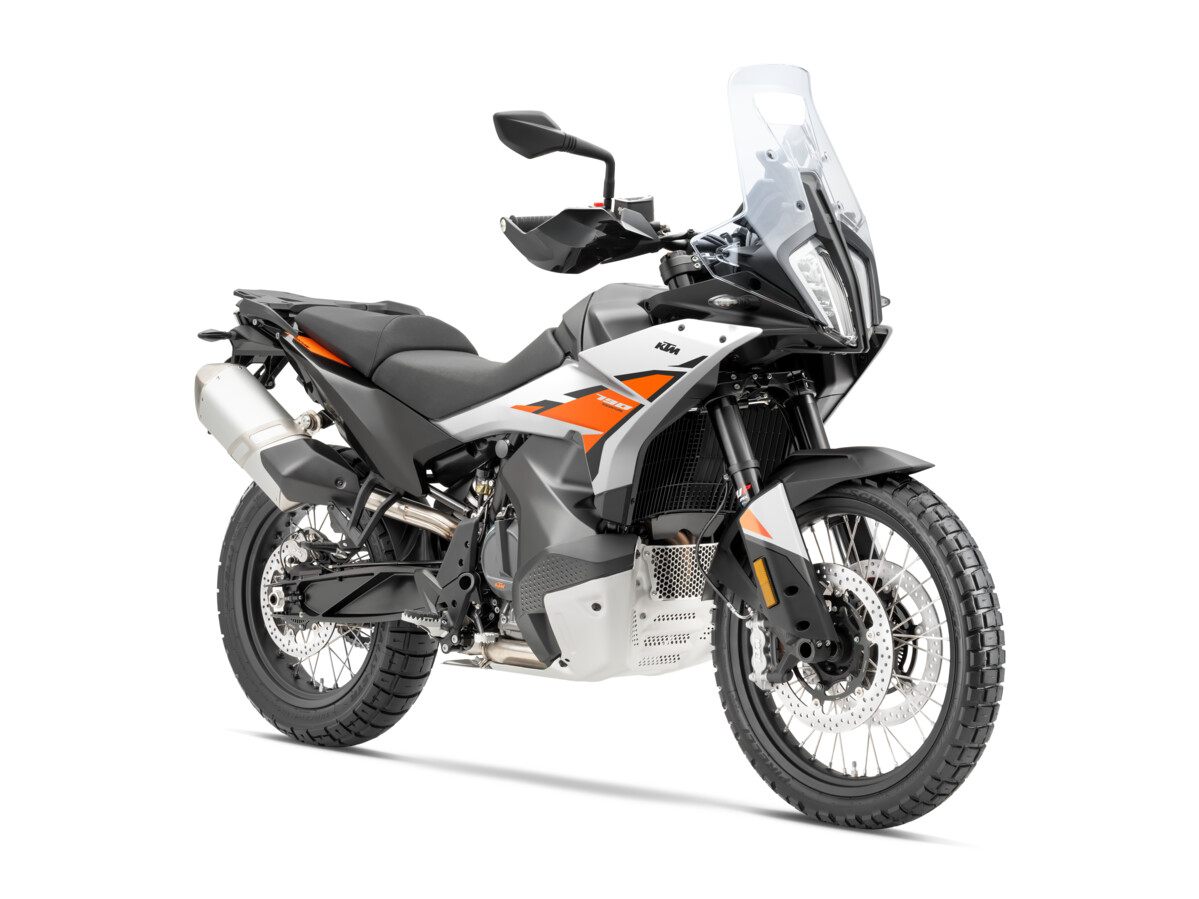 656666_MY25_KTM_790_ADV_WHITE_KTM 790 ADVENTURE_STUDIO