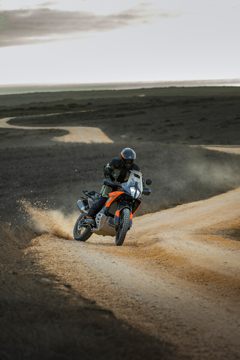 652389_MY25 KTM 790 ADVENTURE - ACTION_KTM 790 ADVENTURE_ACTION