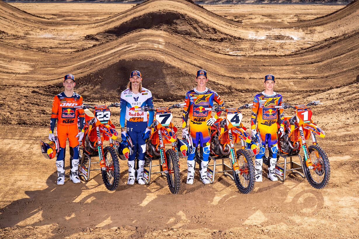 RED BULL KTM FACTORY RACING TEAM 2025 02