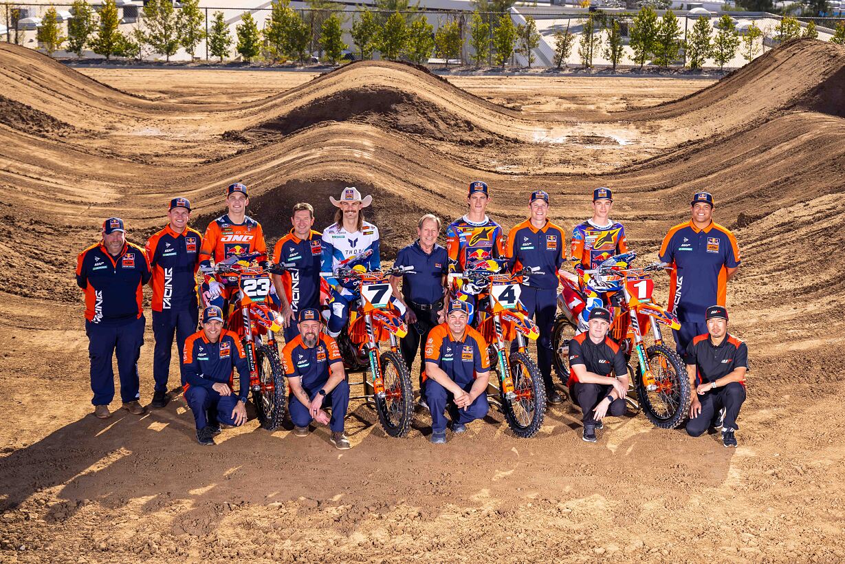 RED BULL KTM FACTORY RACING TEAM 2025 03