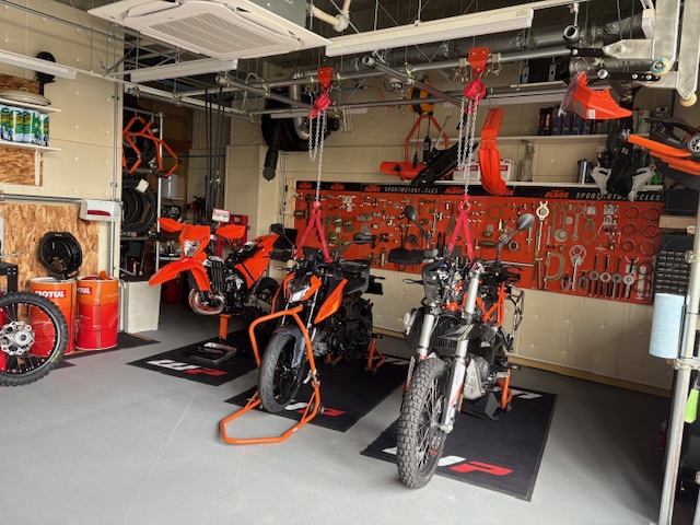 KTM 杉並 整備スペース