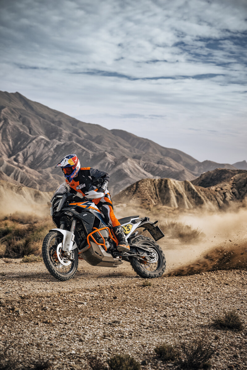 2025 KTM 1390 SUPER ADVENTURE R