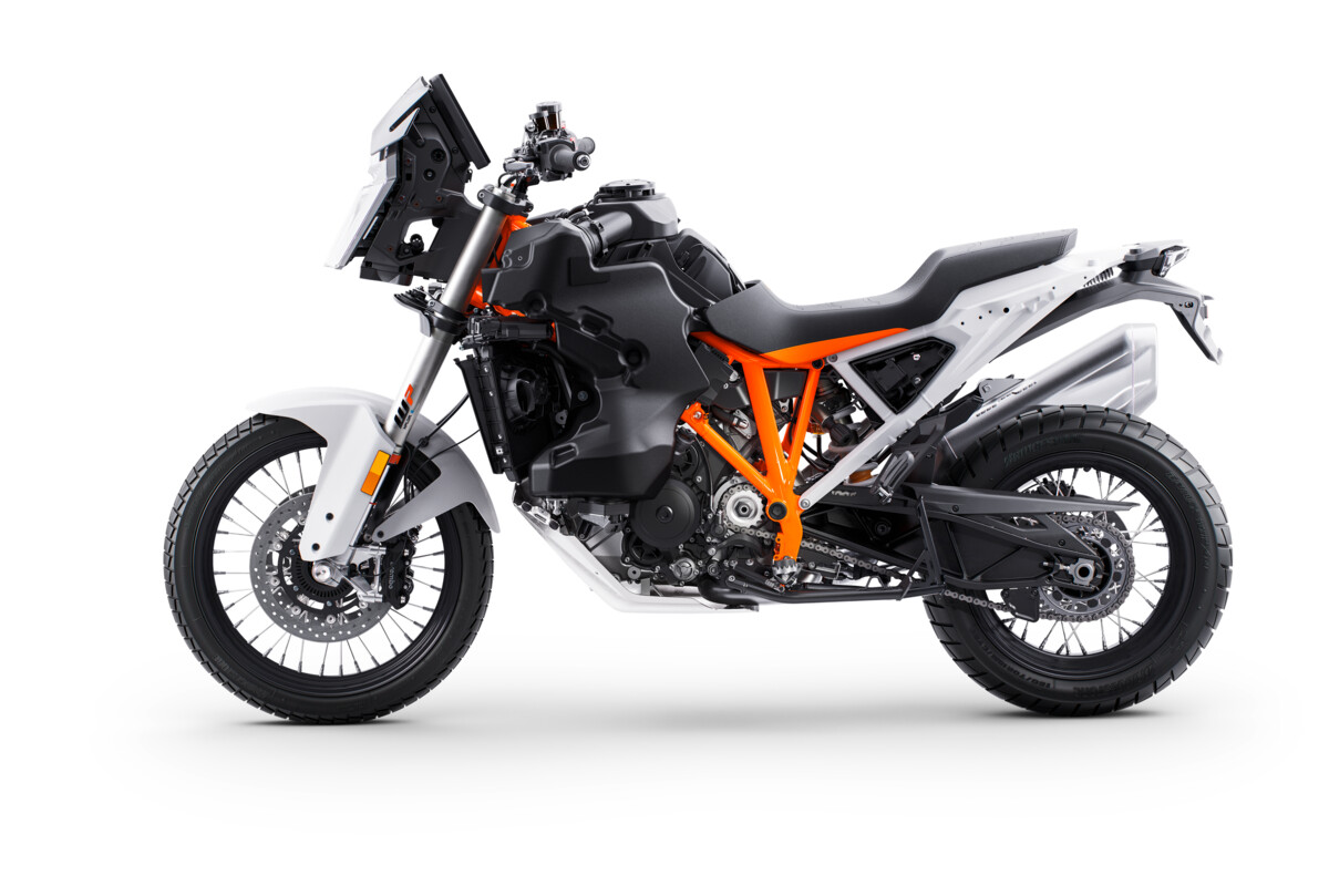 2025 KTM 1390 SUPER ADVENTURE R