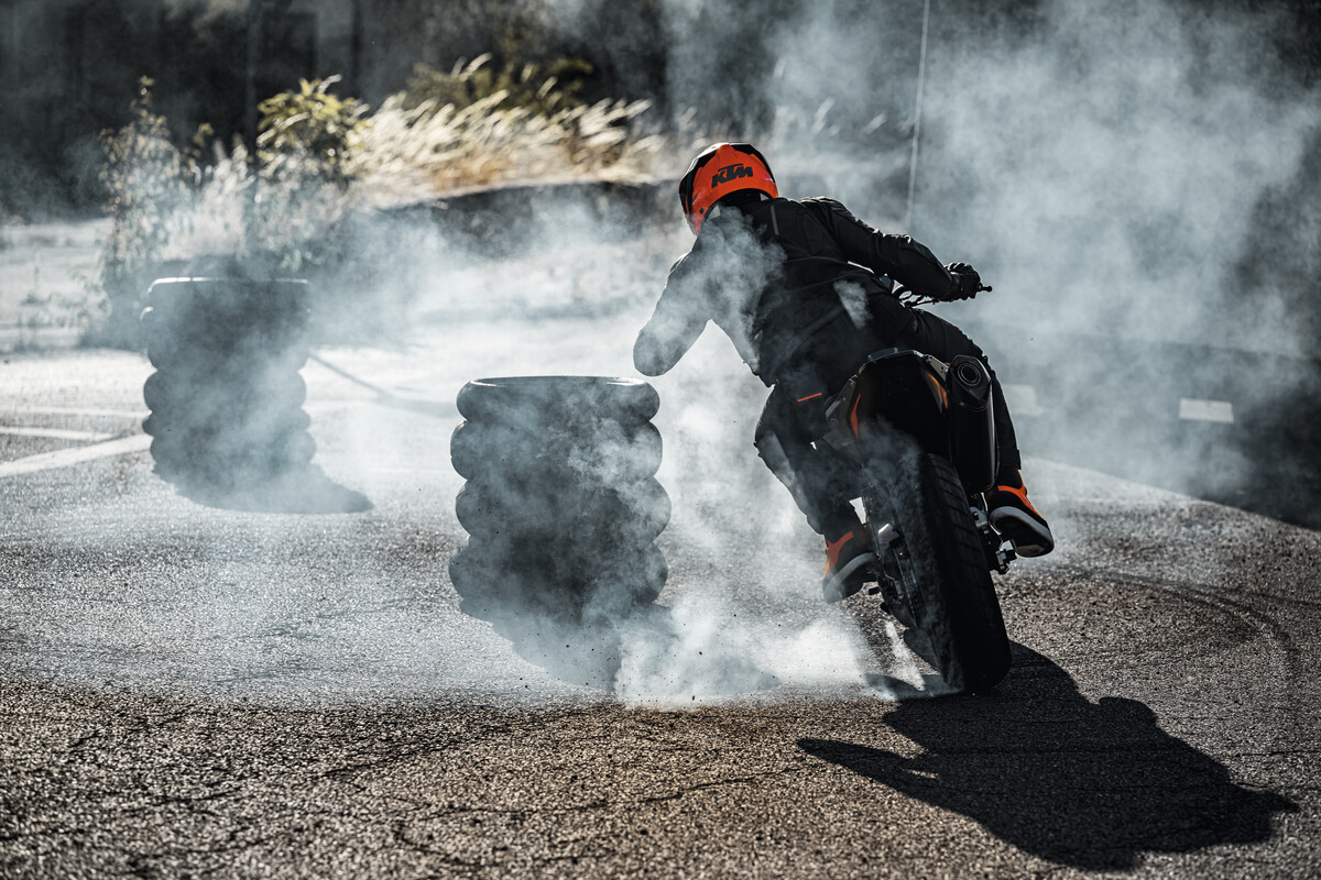 2025 KTM 790 DUKE