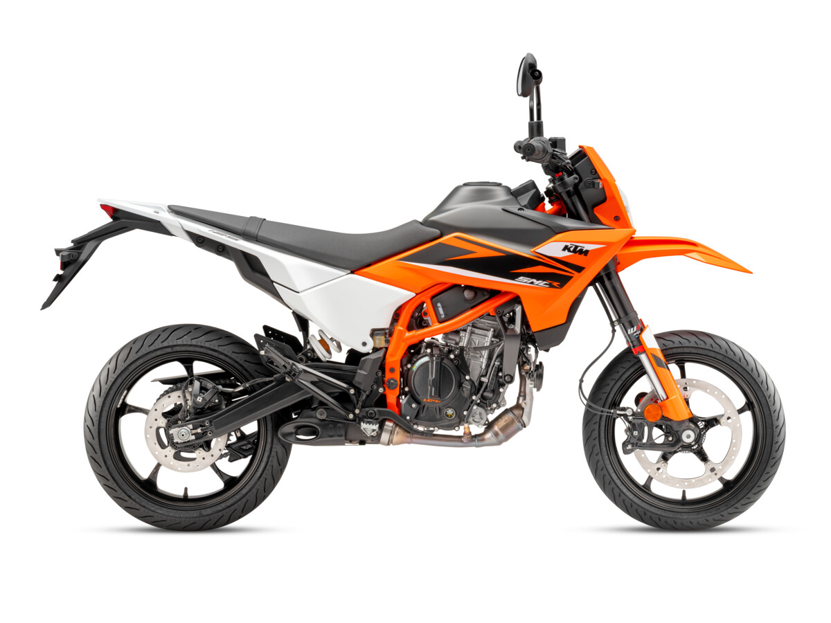 659838_MY25_KTM 125 SMC R_STUDIO_EU SPEC-90-Right_STUDIO_EU_GLOBAL_STUDIO_EU_GLOBAL