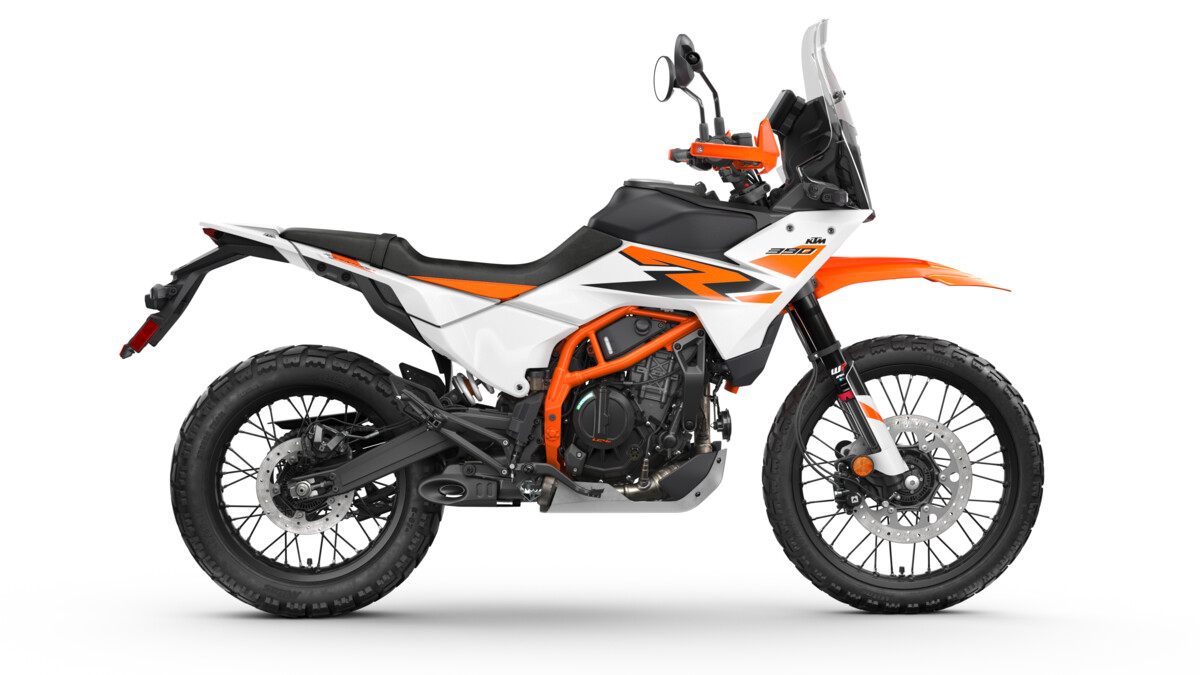 665360_MY25-KTM-390-Adventure-R-US-Orange-90-right_USA