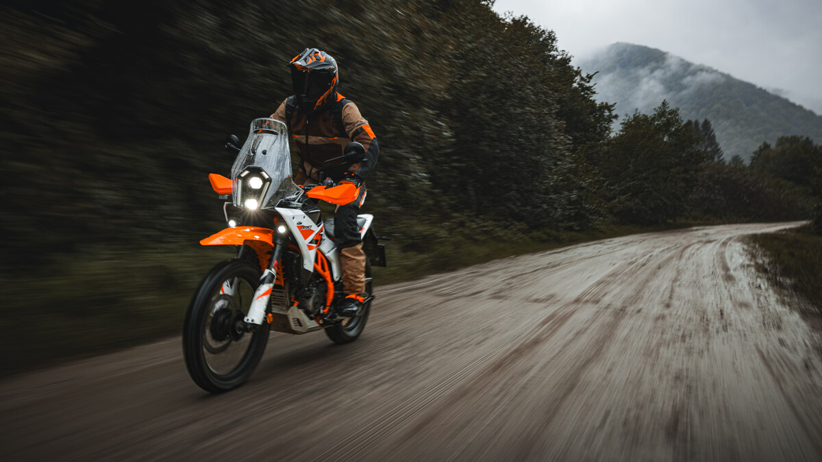 647213_MY25 KTM 390 ADVENTURE R_KTM 390 ADVENTURE range