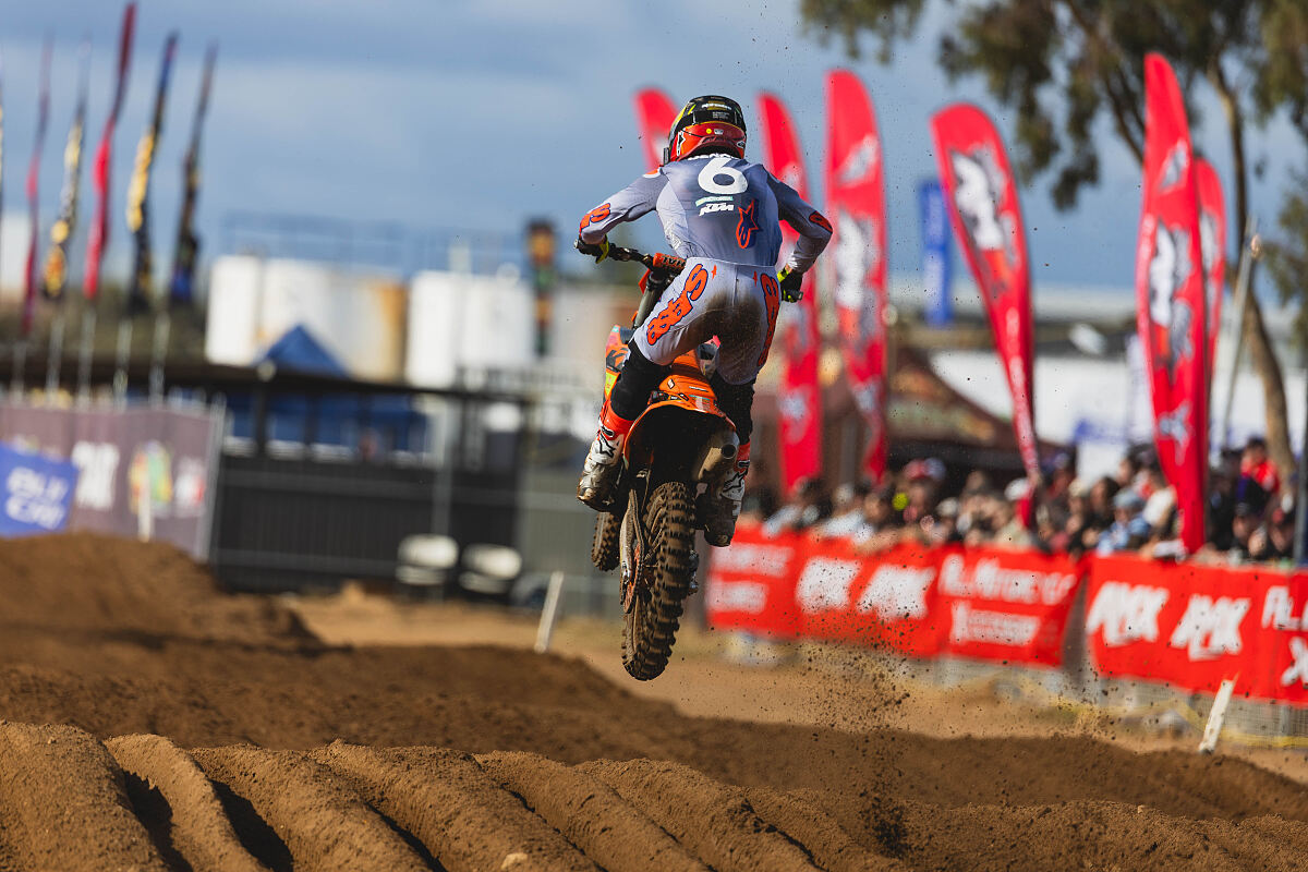 BYRON DENNIS - KTM RACING TEAM - GILLMAN