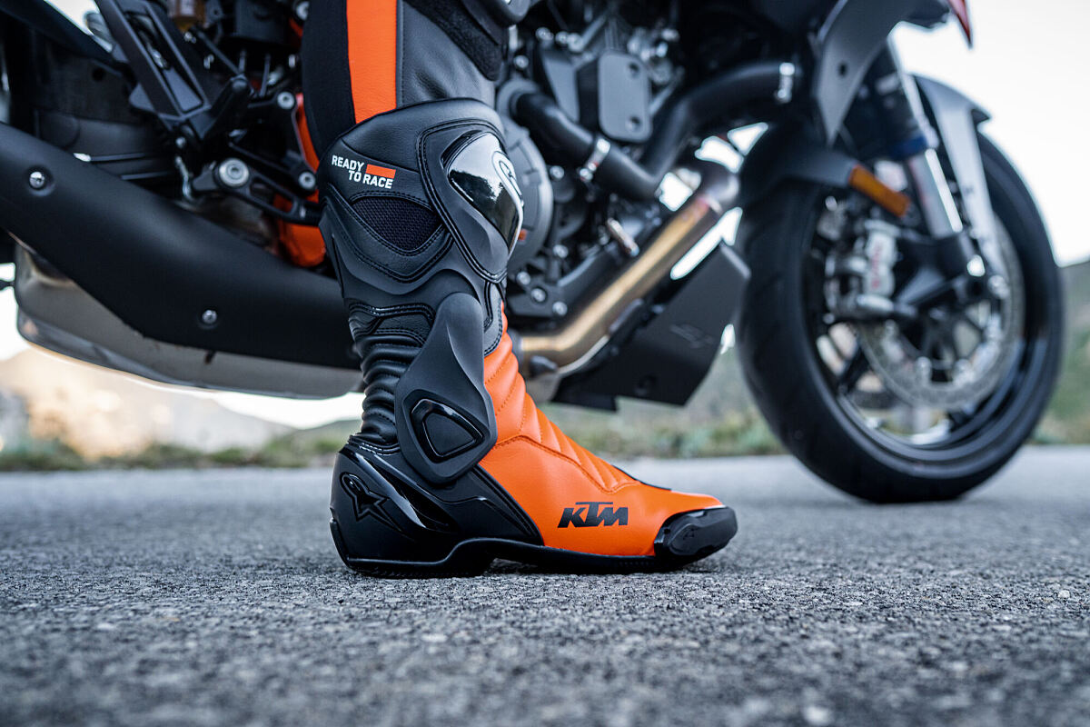SMX-6-V2-BOOTS_2