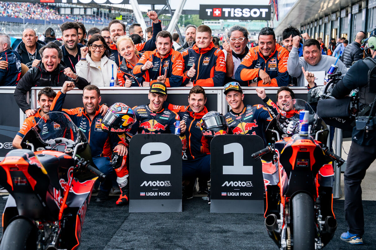 Red Bull KTM Ajo Moto3 2025 Rueda & Carpe