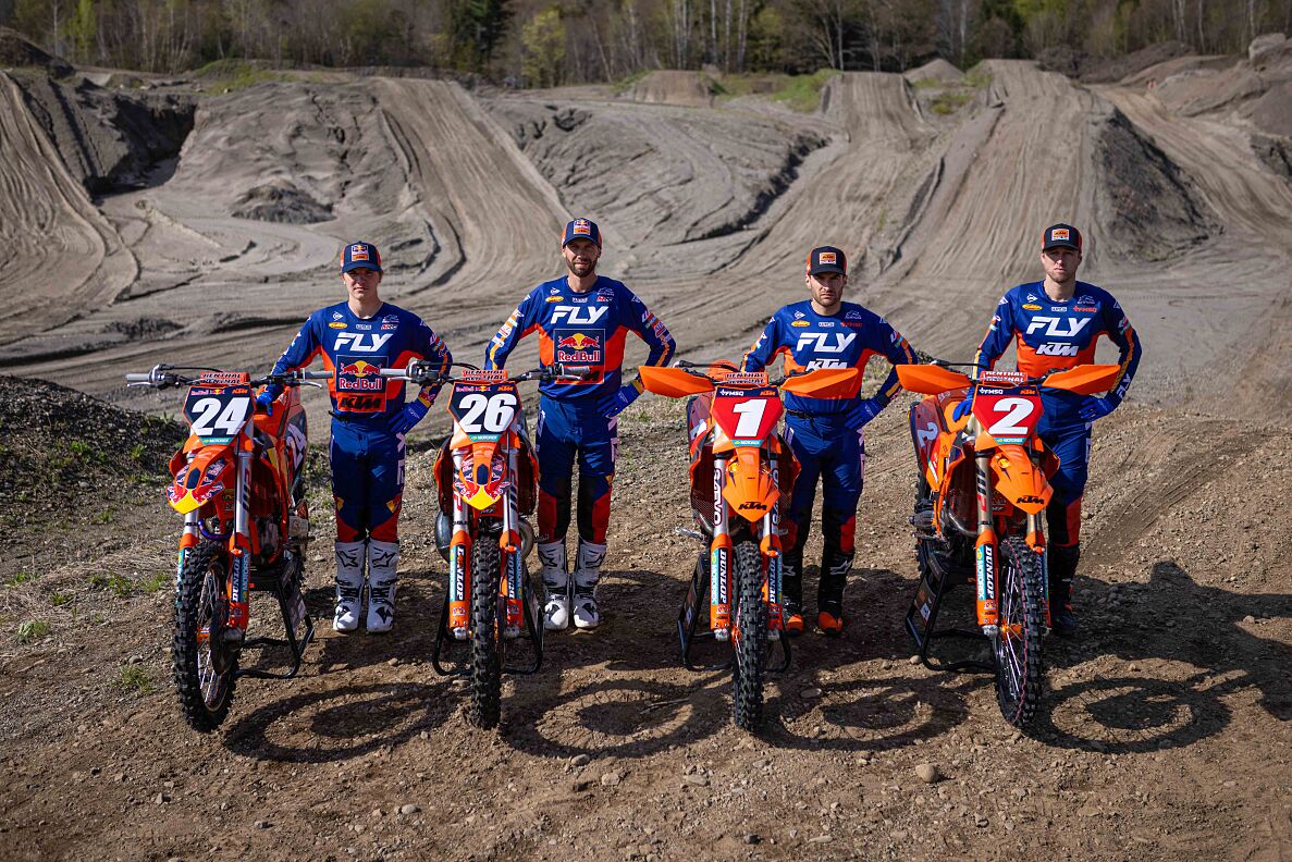 KTM CANADA RACE TEAM 2025