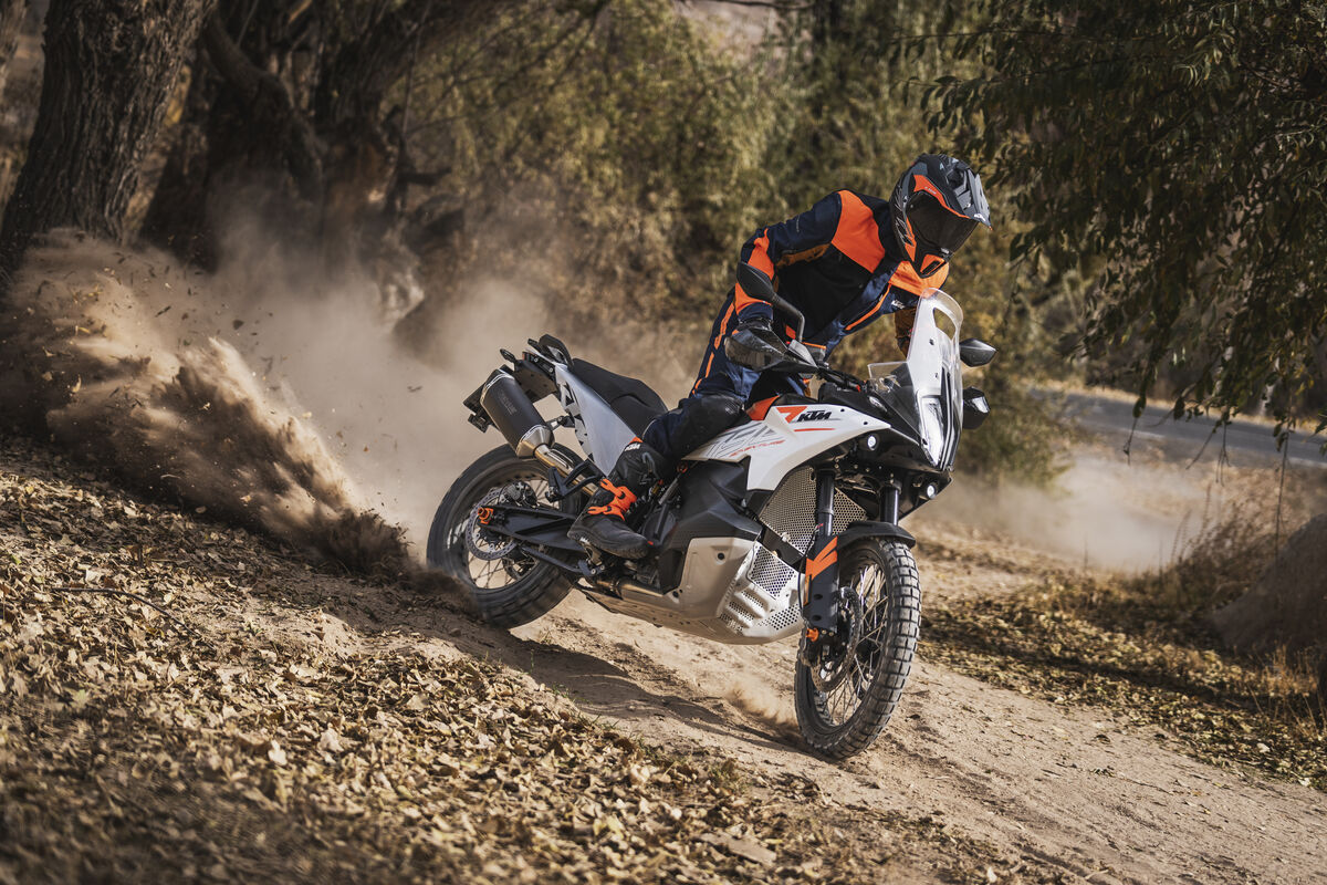 486932_MY23 KTM 790 ADVENTURE_ Action_EU_ Global (1)