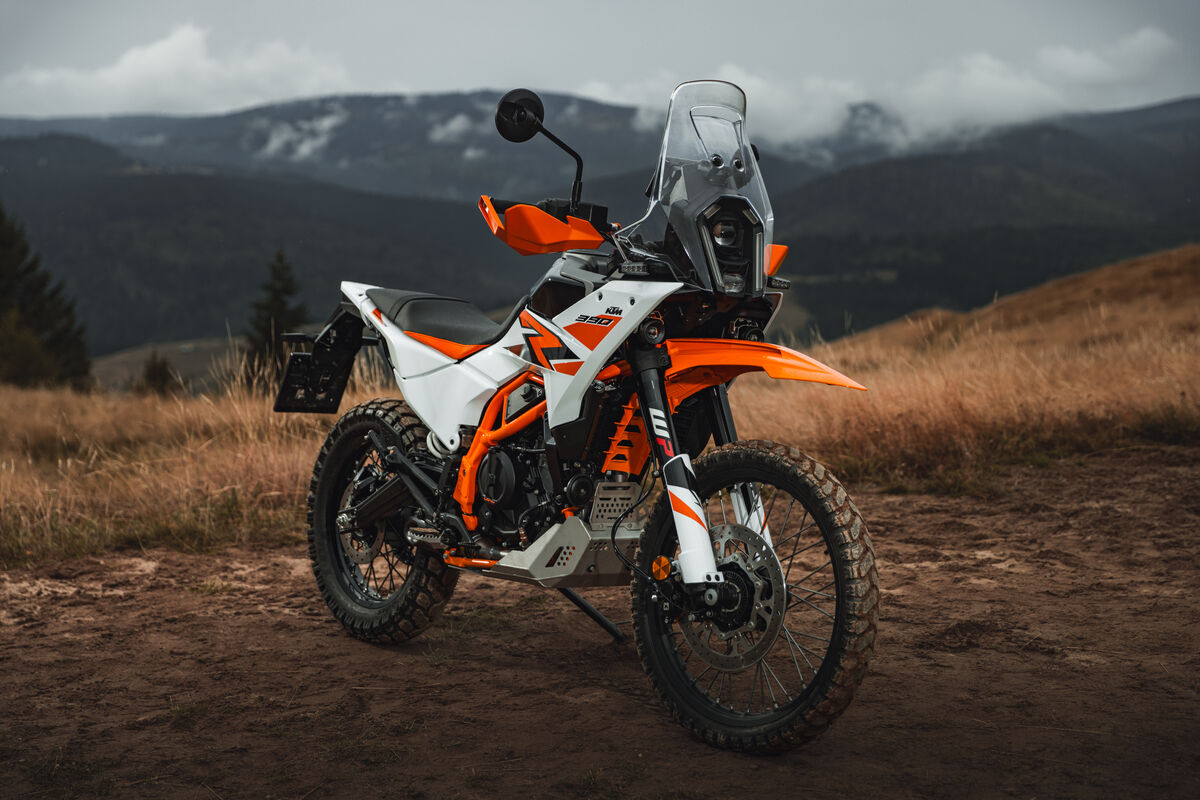 647104_MY25 KTM 390 ADVENTURE R_KTM 390 ADVENTURE range (1)