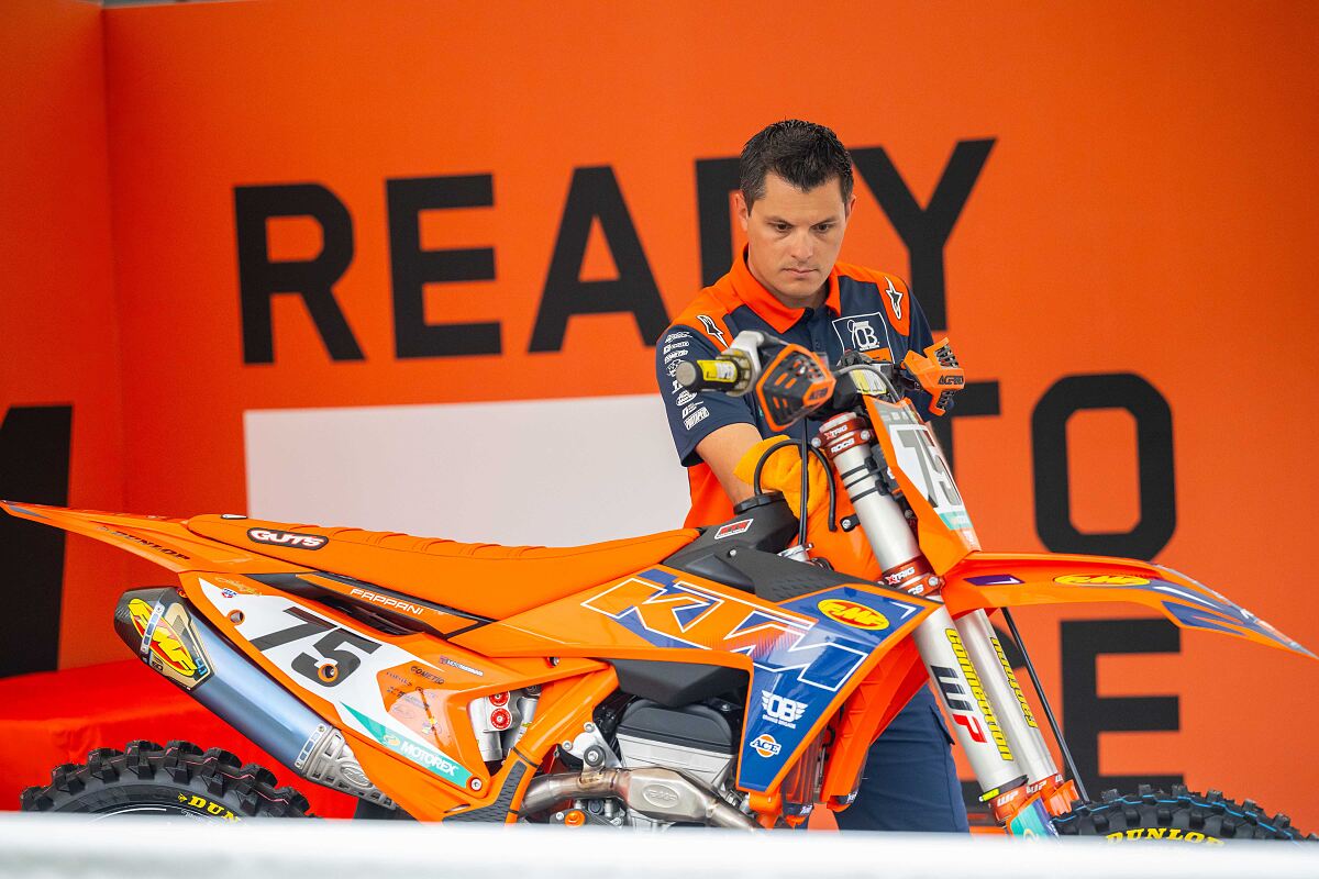 KTM ORANGE BRIGADE 2025 04