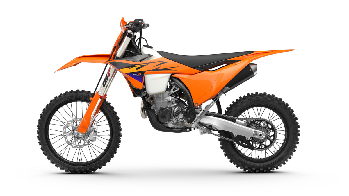 MY26-KTM-450-XC-F-02
