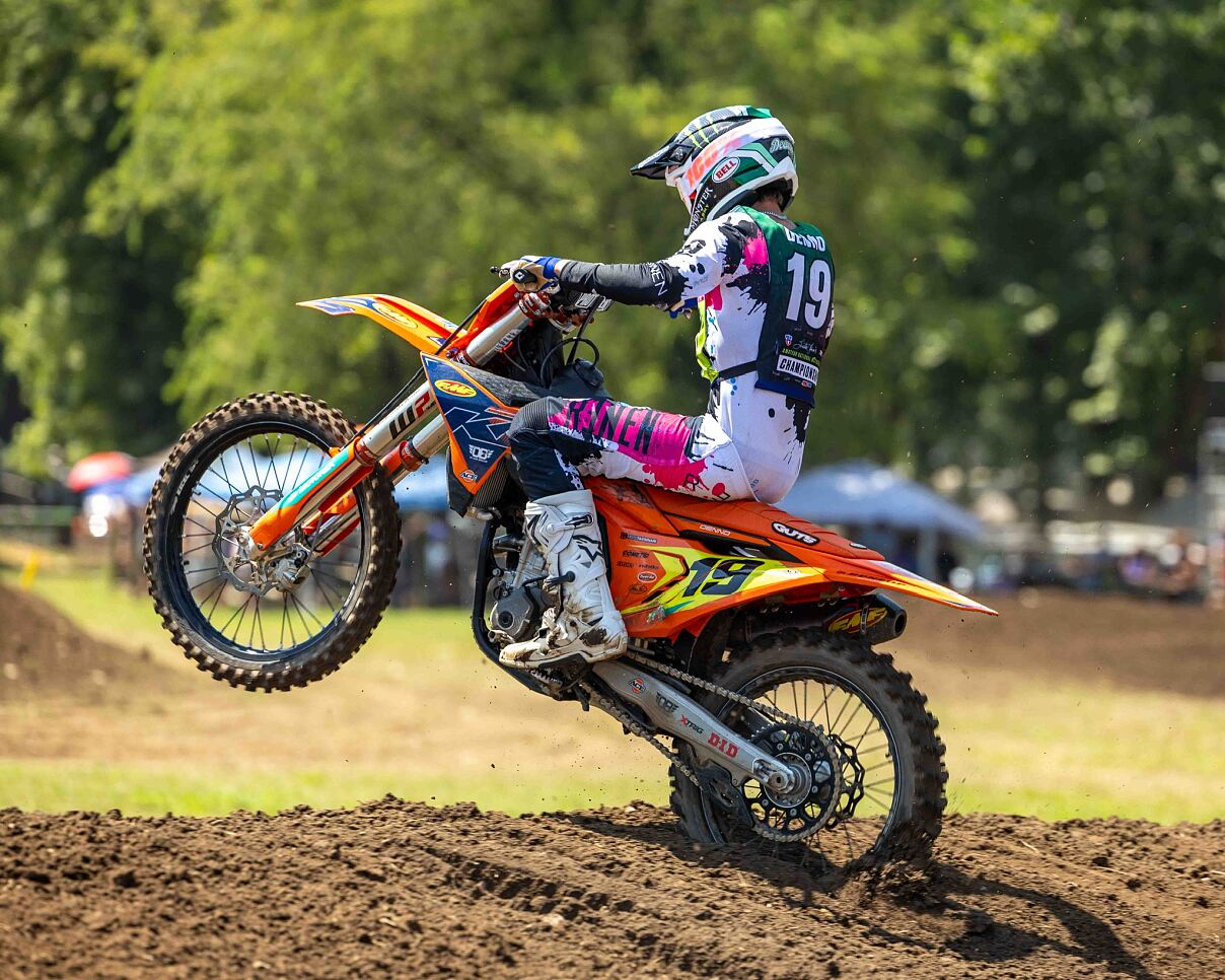 DEACON DENNO - KTM ORANGE BRIGADE - LORETTA LYNNS