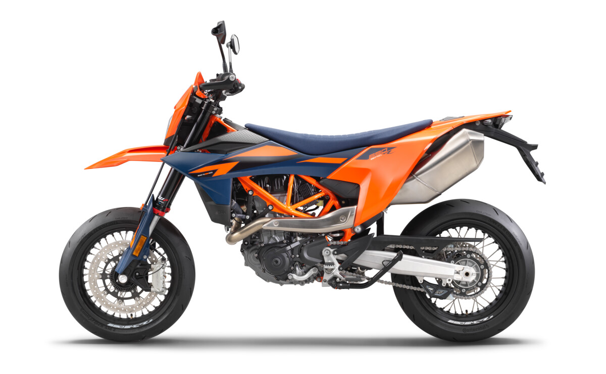 2026 KTM 690 SMC R & 690 ENDURO R
