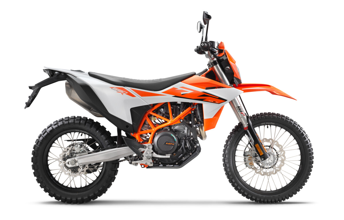 2026 KTM 690 SMC R & 690 ENDURO R