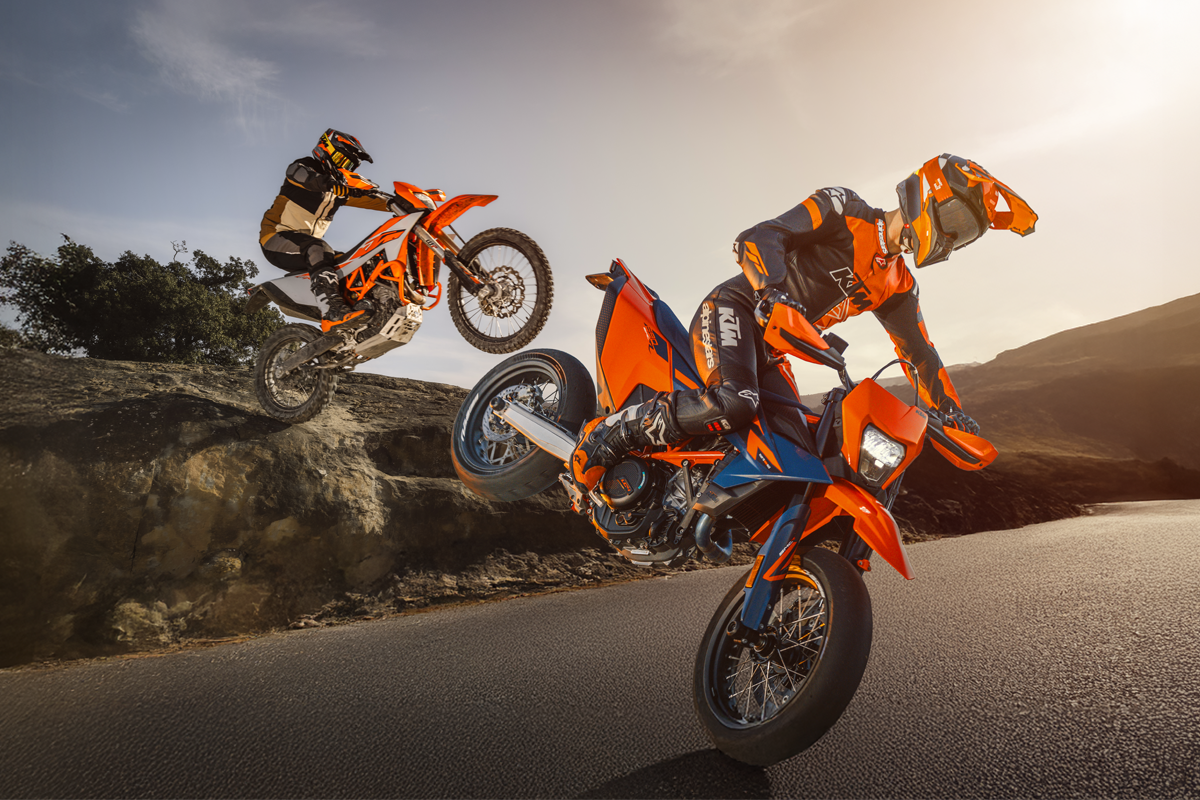2026 KTM 690 SMC R & 690 ENDURO R