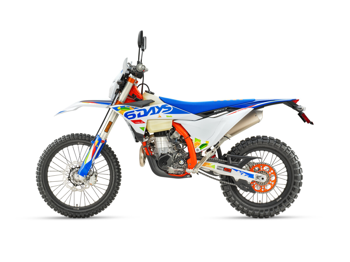 710939_MY26_KTM 500 EXC-F_6DAYS_90 Degree Left_KTM EXC 6DAYS