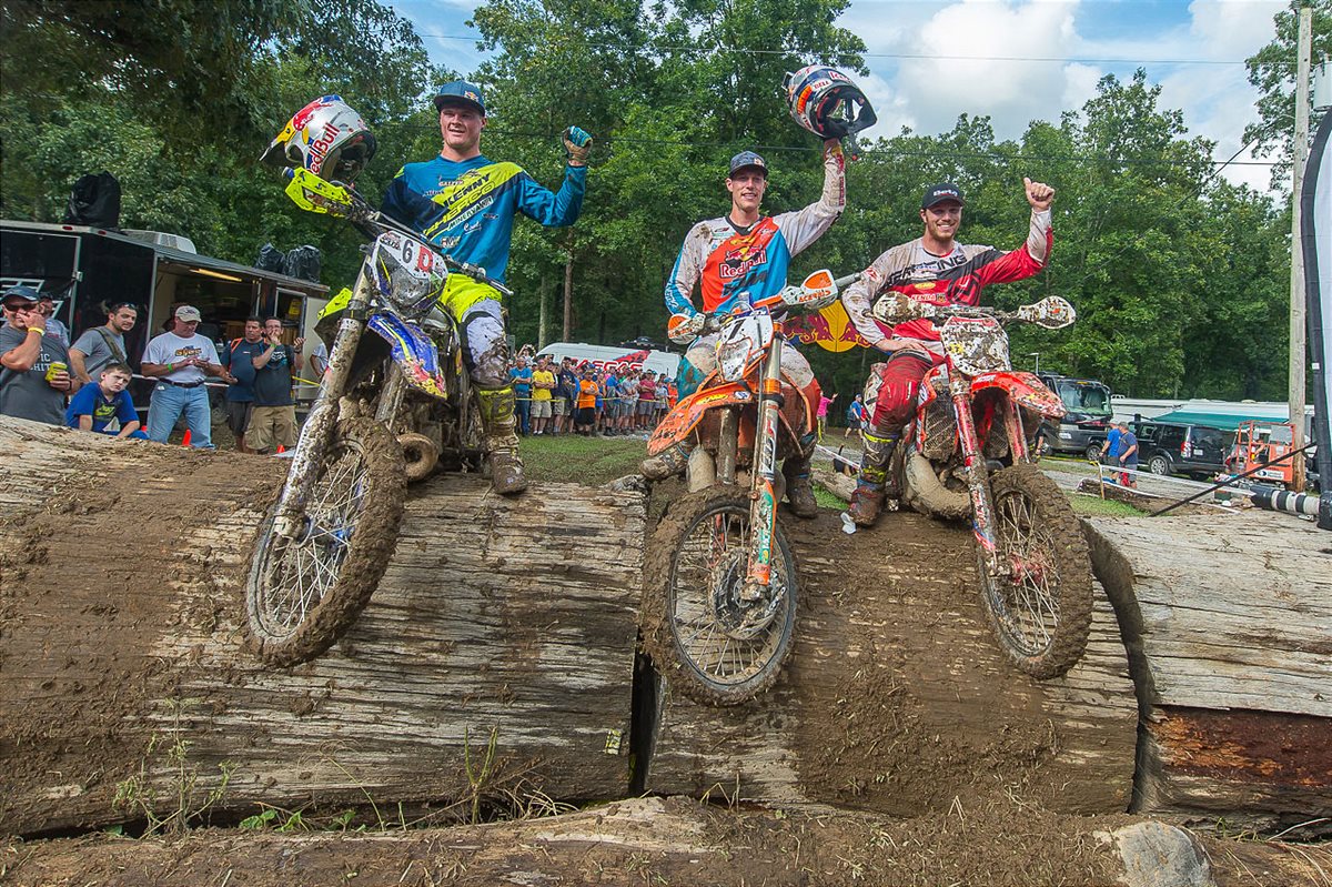 Shan-Moore_TKO-Podium