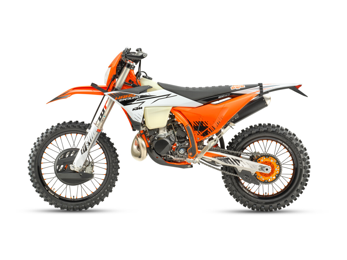 714293_MY26_KTM 300 XC-W HARDENDURO_90_left_KTM XC-W HARDENDURO