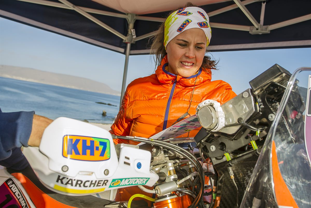 Laia Sanz KTM 450 RALLY Paddock Atacama 2016