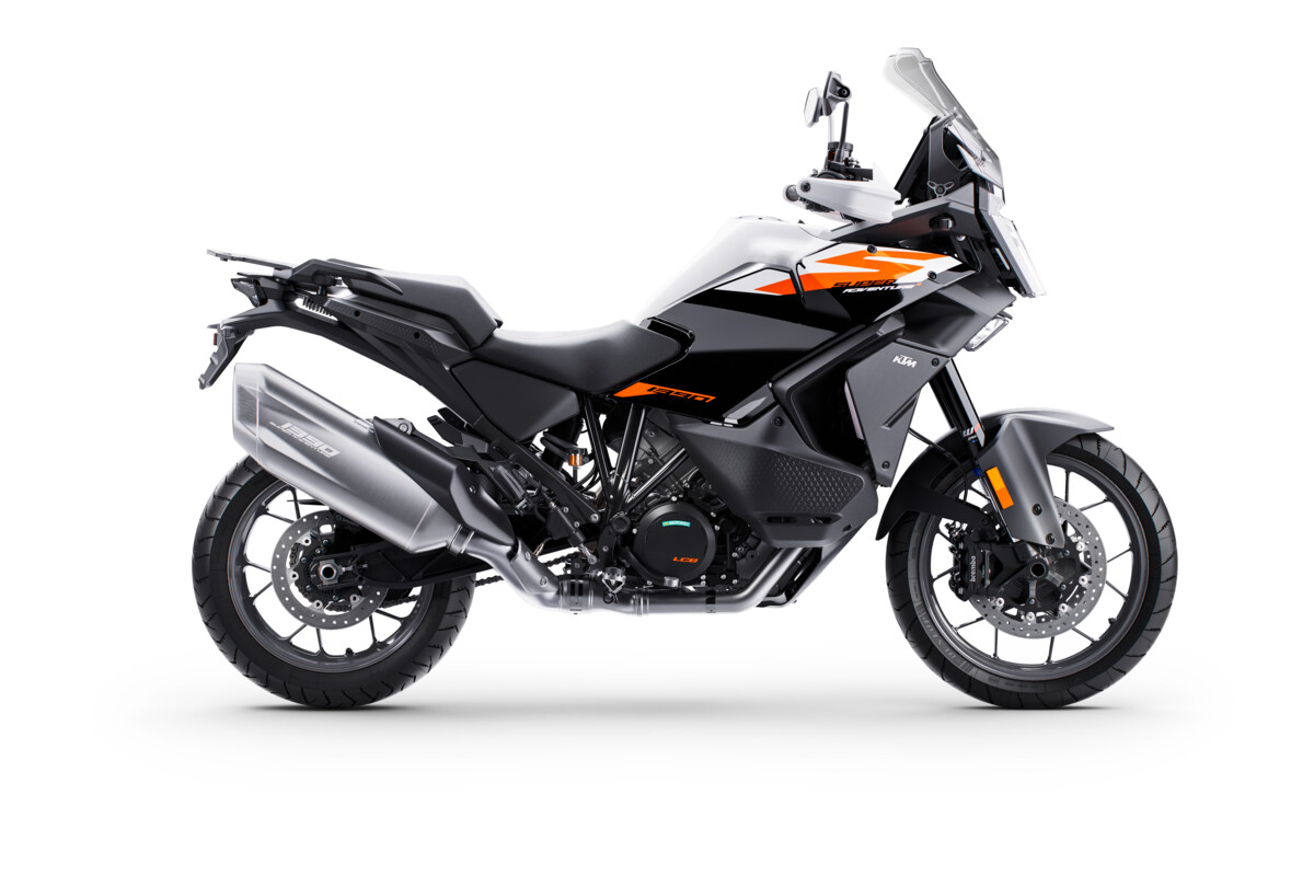 2025 KTM 1390 SUPER ADVENTURE S-12
