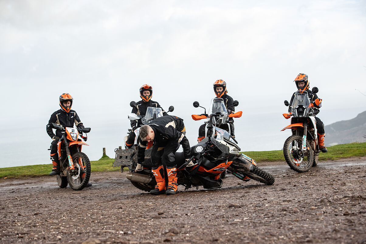 ALEX SNOW OFF-ROAD KTM ENDURO & ADVENTURE EXPERIENCE