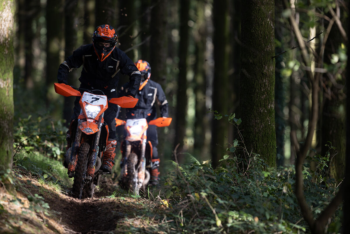 ALEX SNOW OFF-ROAD KTM ENDURO & ADVENTURE EXPERIENCE