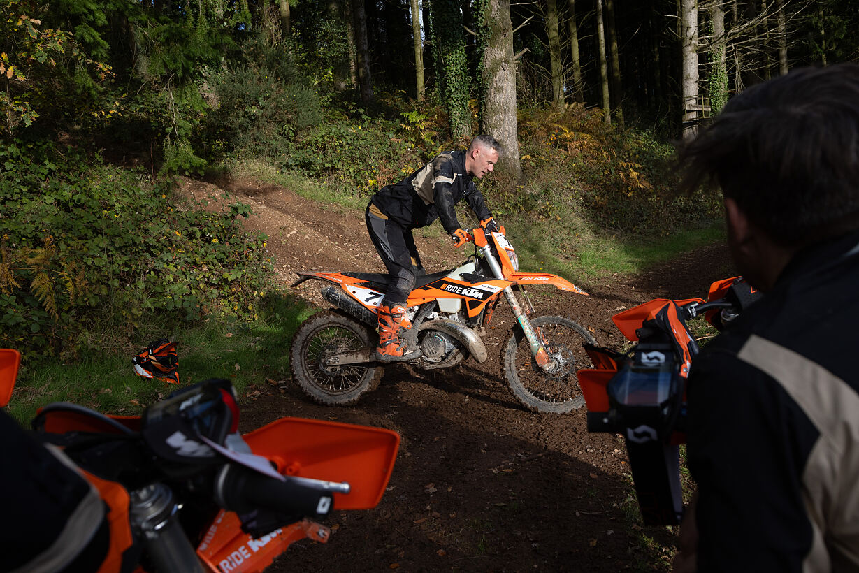 ALEX SNOW INSTRUCTING