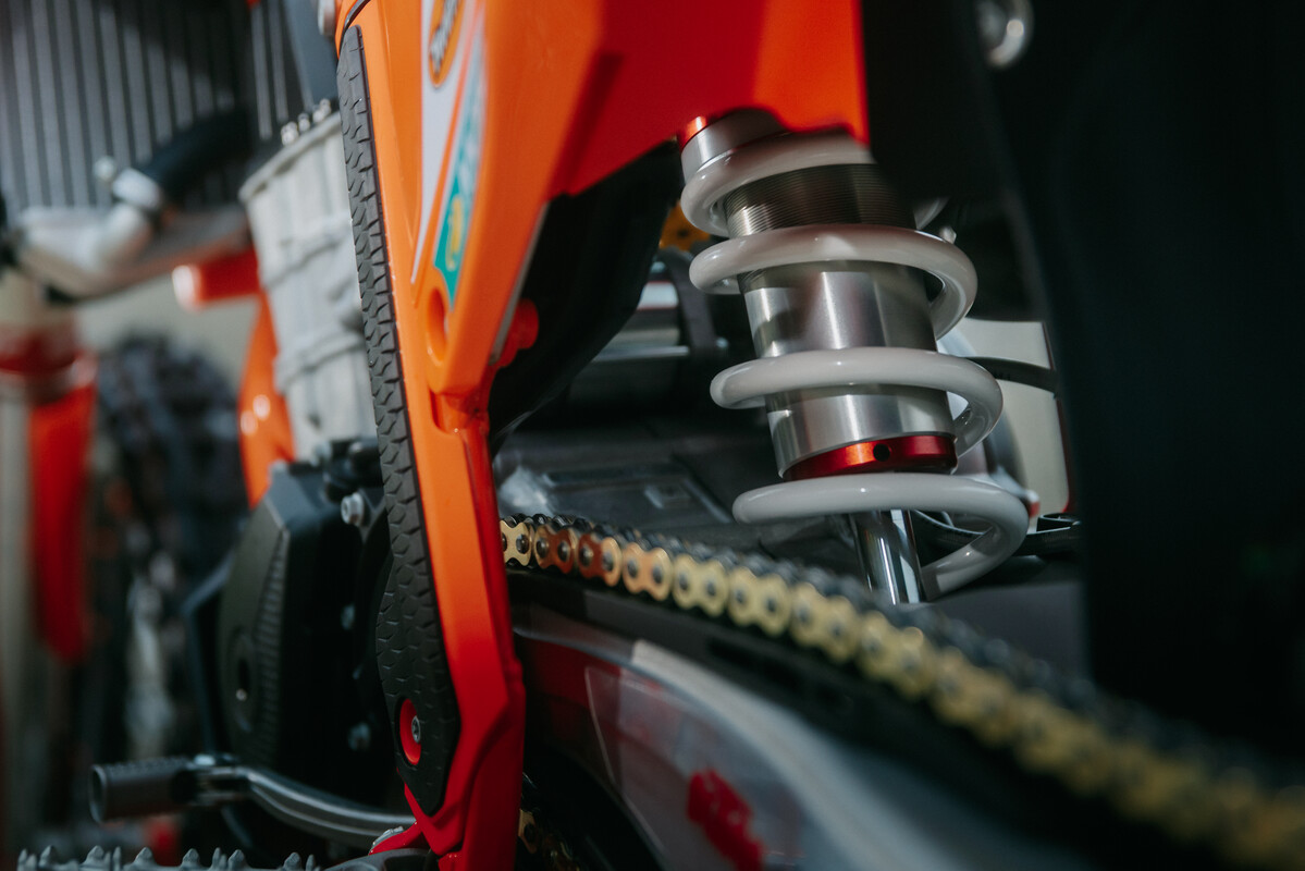 724266_MY26 KTM 450 SX-F FACTORY EDITION _34_Details_Parts